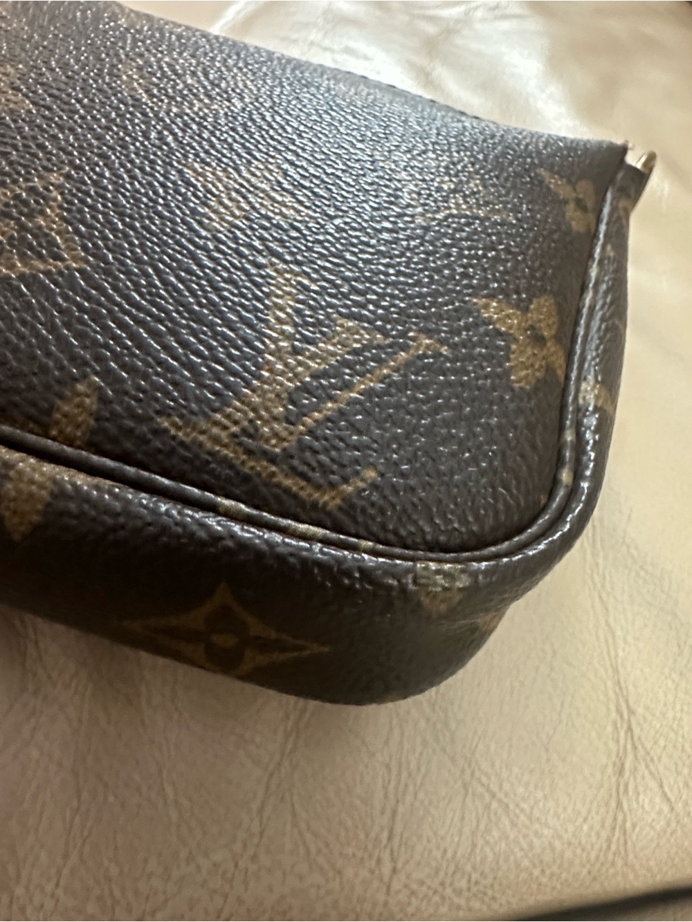 Authentic Louis Vuitton Monogram Pochette Accessories - Picture 6 of 9